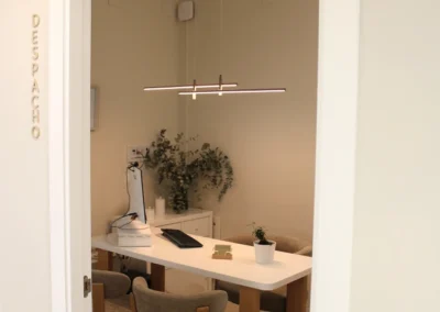 sala despacho clínica dental